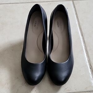 Clarks' 6.5 Black Women's Pumps